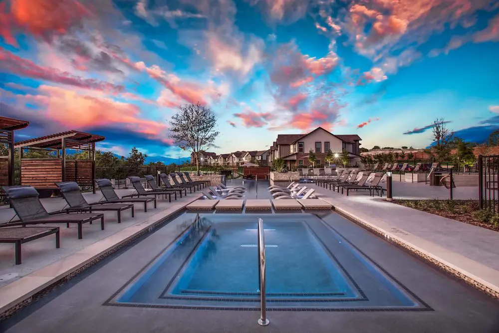 Benbrook pool seating