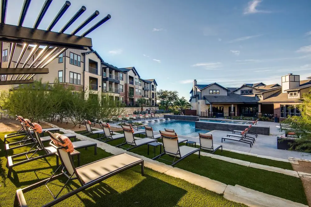 Westover Hills pool seating