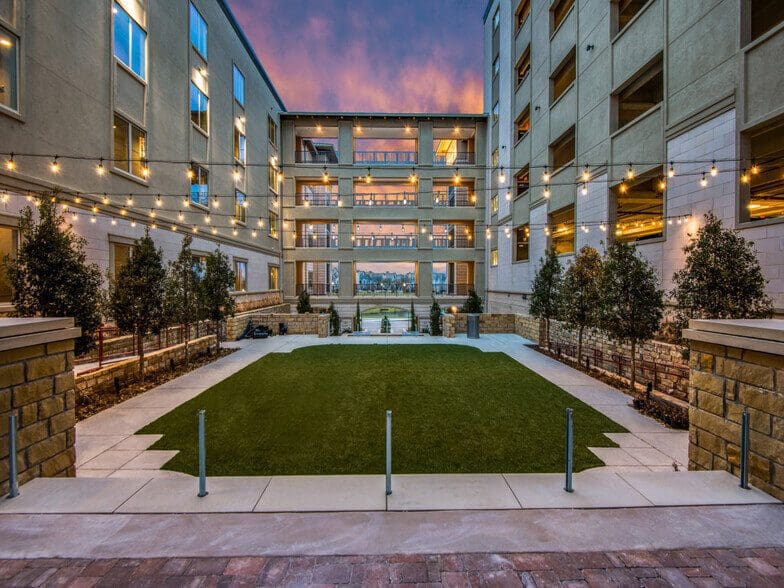 The Gate Public Space